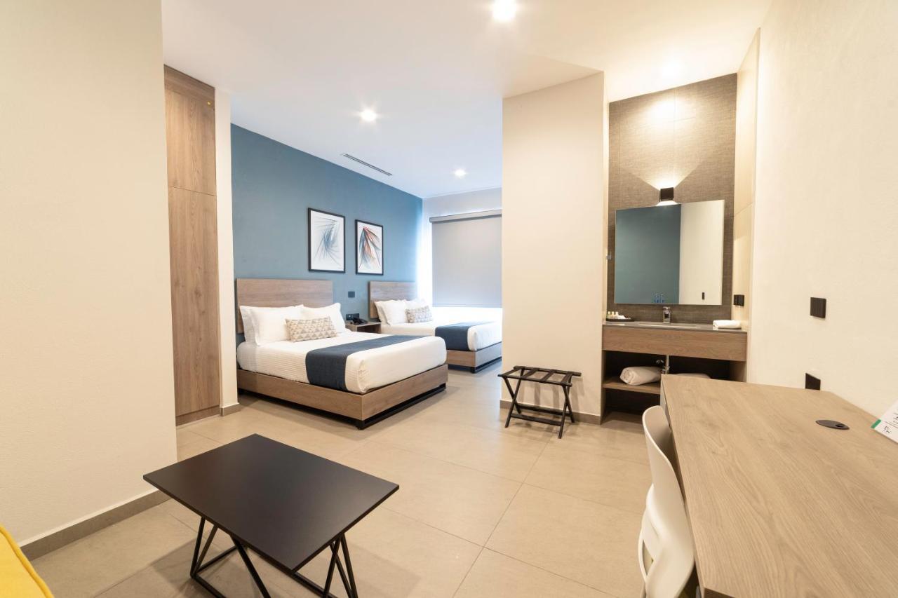 Th Hotel & Vivienda Tepatitlan de Morelos Exterior photo