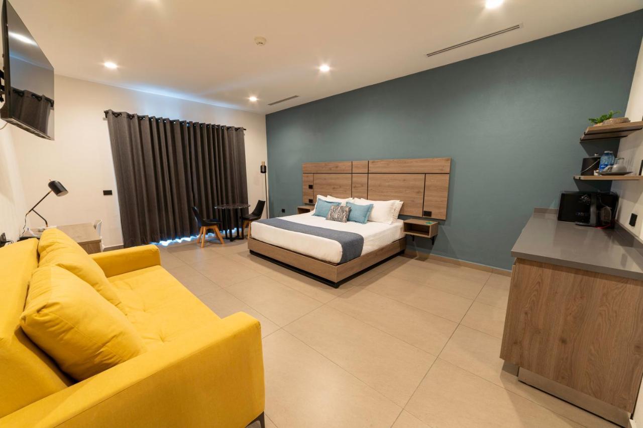 Th Hotel & Vivienda Tepatitlan de Morelos Exterior photo