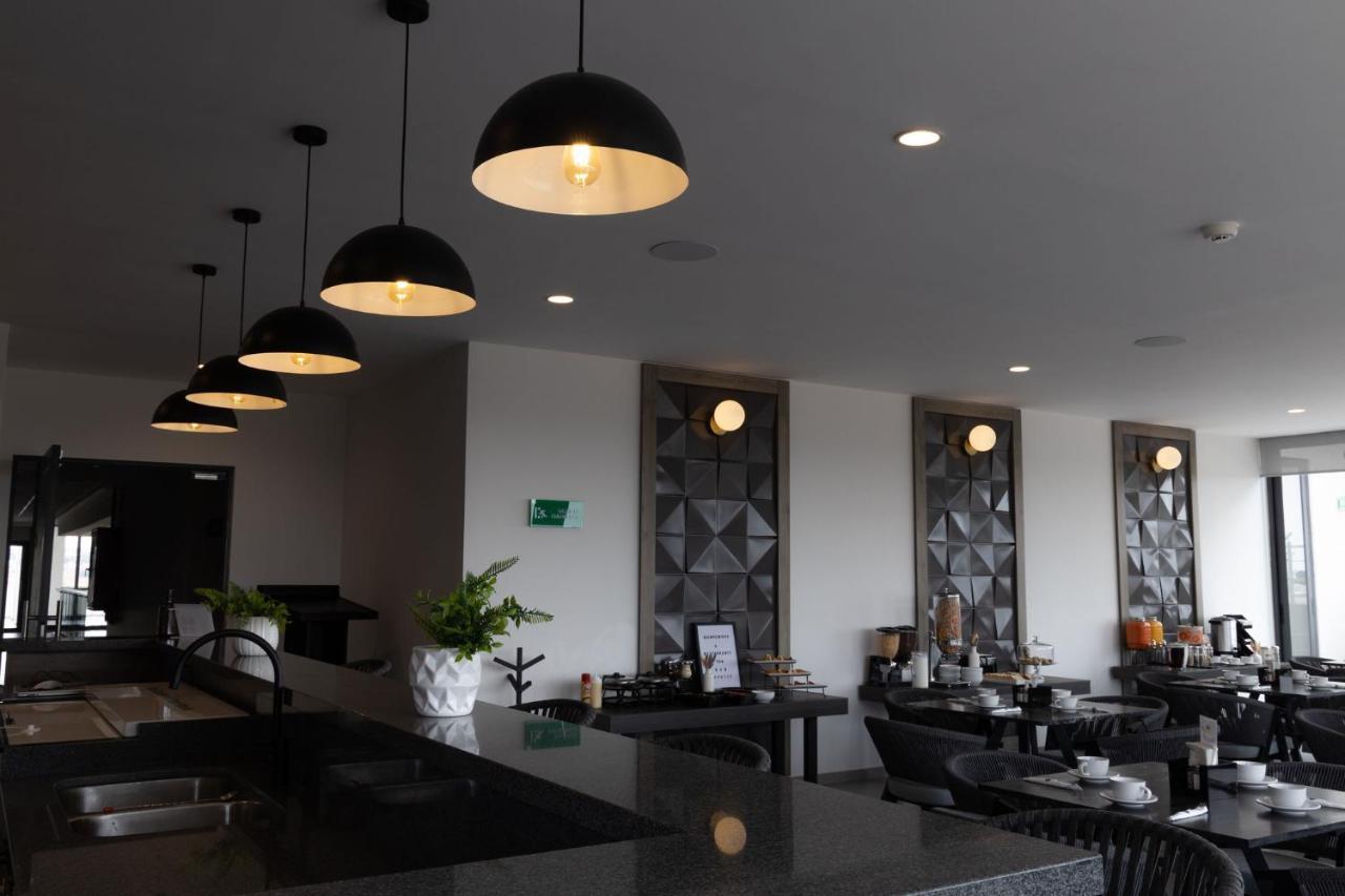 Th Hotel & Vivienda Tepatitlan de Morelos Exterior photo